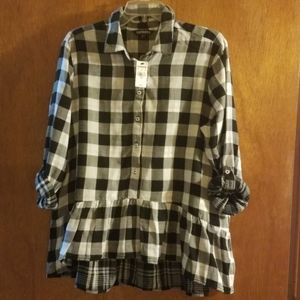 🤩BNWT EXPRESS Blouse  with buttons